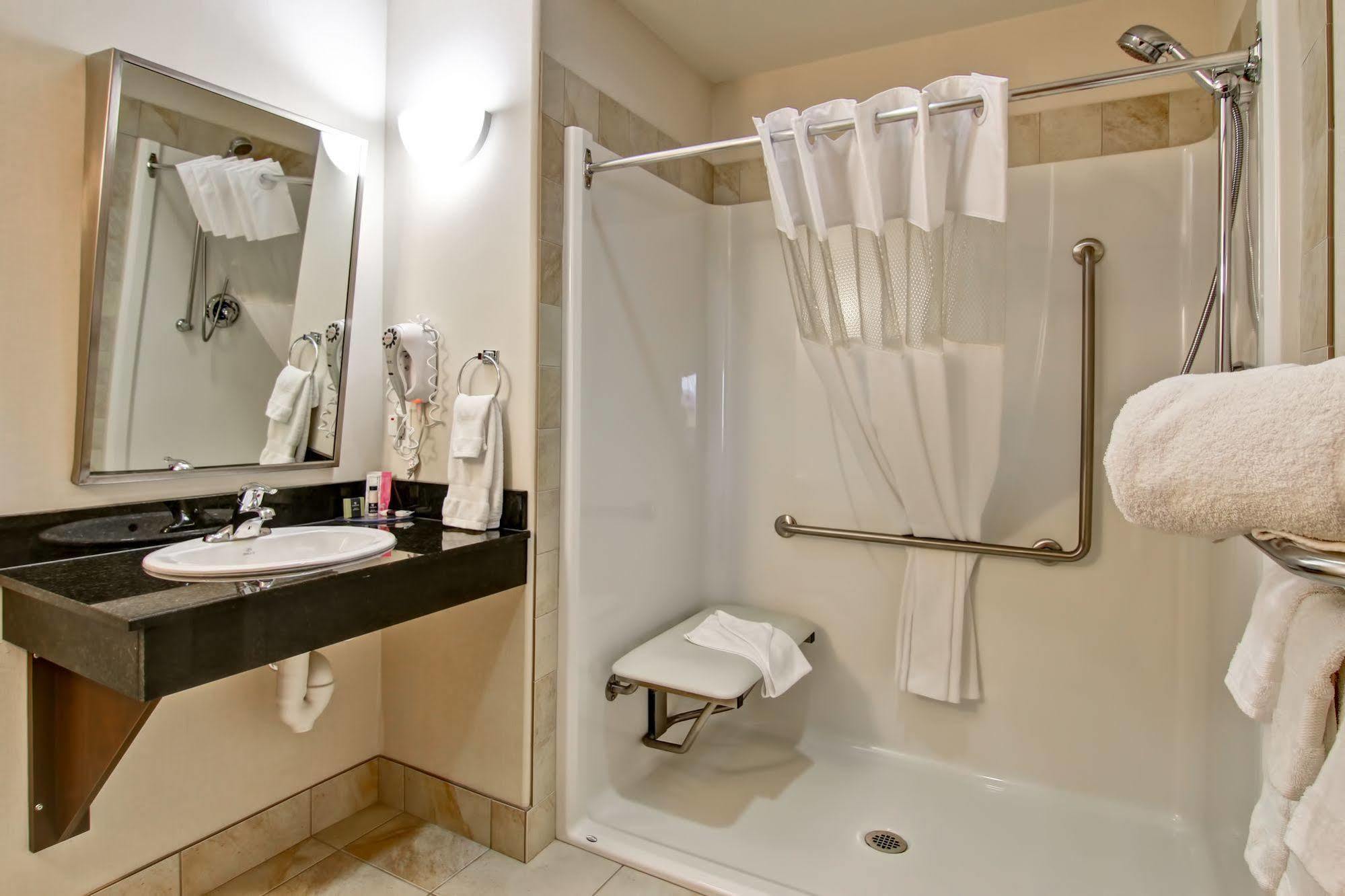Canalta Hotel Tisdale Zewnętrze zdjęcie